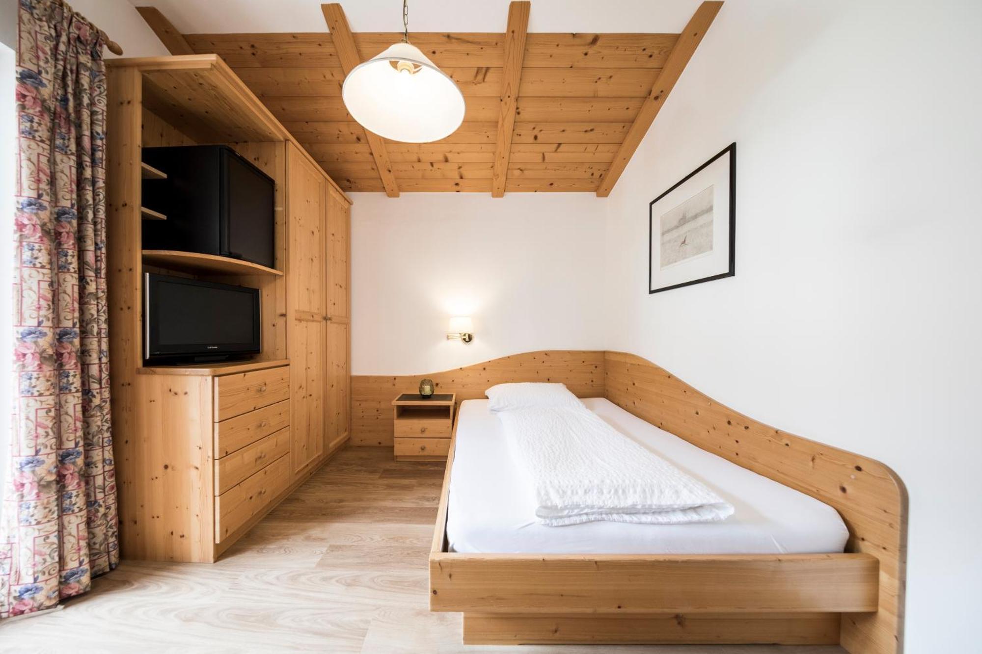 Hotel Torgglhof カルダーロ 部屋 写真